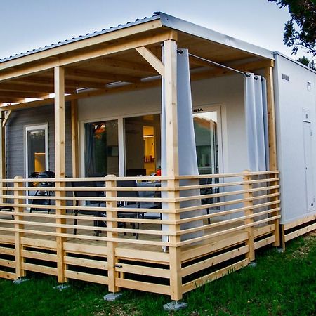 Adrijela Mobile Home Jezera Exterior photo